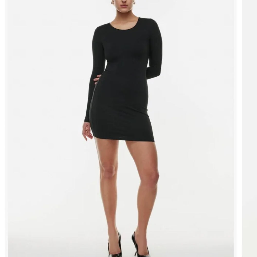 Aritzia Babaton black long sleeve mini dress Medium